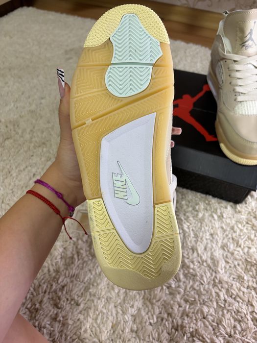 Jordan 4 Off White