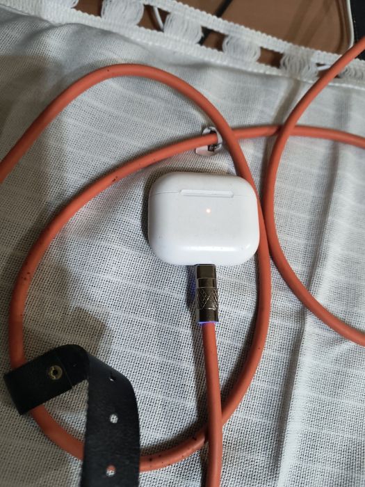 iPod кейс и слушалки