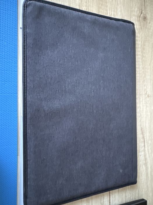 Leptop ASUS ZenBook 1 TB i5