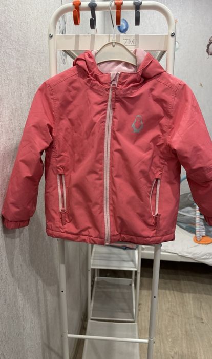 Костюмчик на девочку осень-весна 104 см