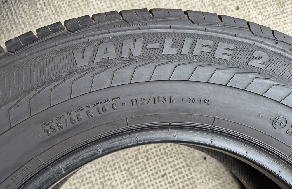 Set 2buc 235/65 R16C Semperit Van-Life 2 vară