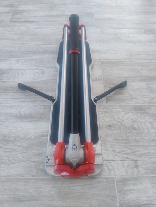 Mașina tăiat gresie Rubi Magnet