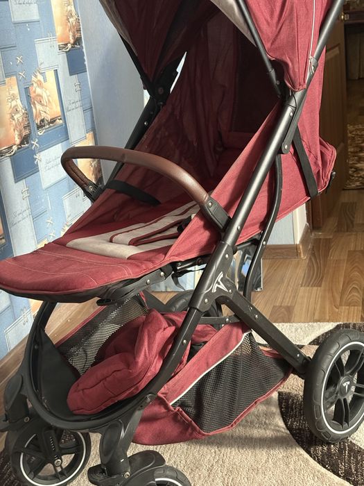 Продам коляску фирмы Teknum.