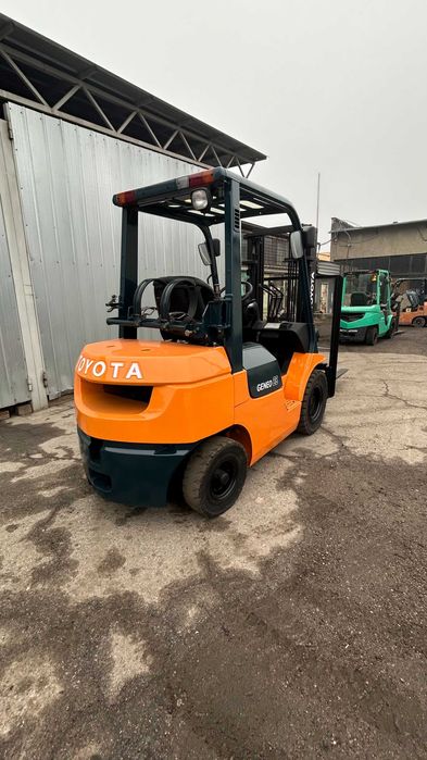 Продам Вилочный погрузчик (кара)