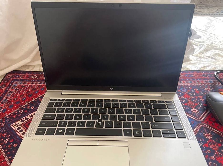 12 Malumotlar HP Elitebook narxi kelishiladi chunepsilarmi 
Xotira 23G