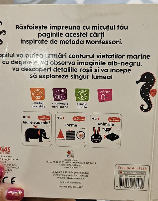 Carte si cartonase alb negru bebelusi