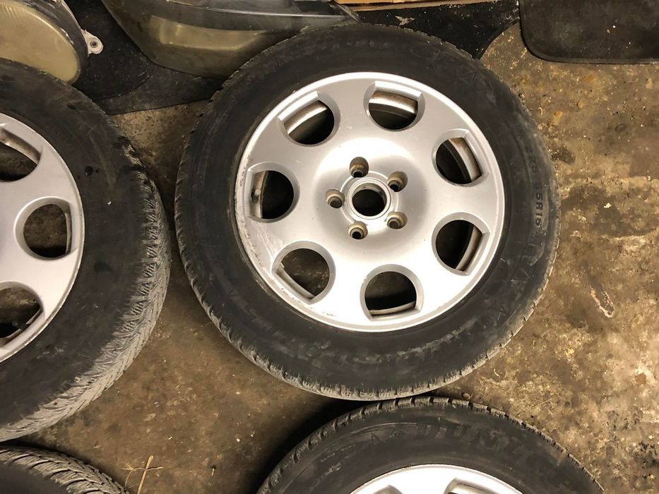 Алуминиеви джанти със зимни гуми 225/45/R16 - 5х112