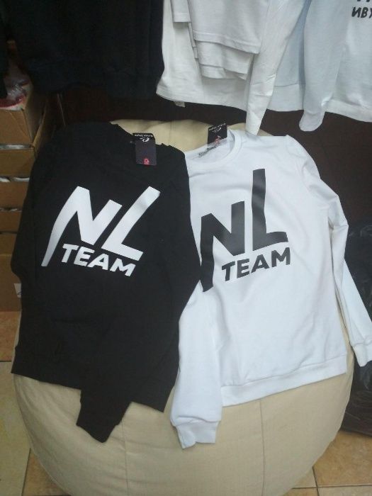 Свитшоты черного цвета (все размеры). Печатаем под заказ.