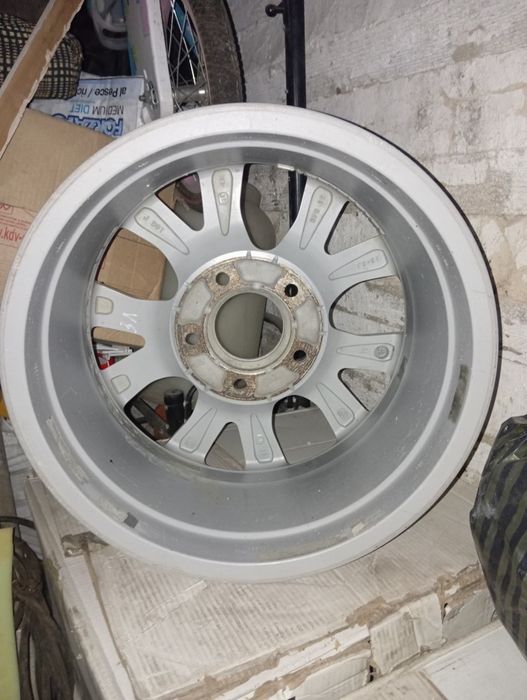 Продам диски. На ланд Крузер.