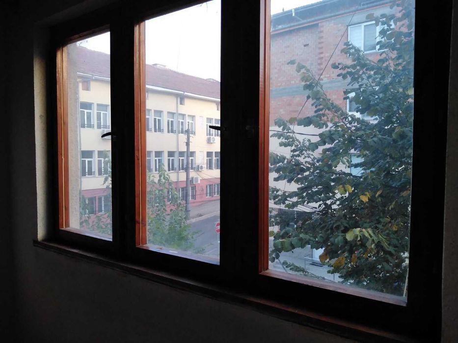 Дървена дограма.