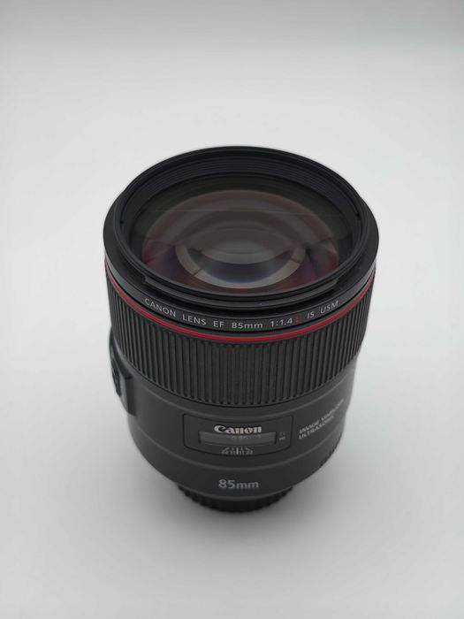 Canon EF 85mm 1.4 L IS USM