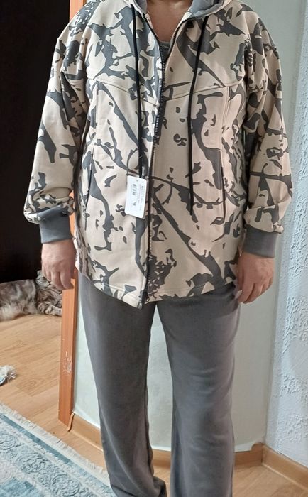 Продаю спортивный кастюм