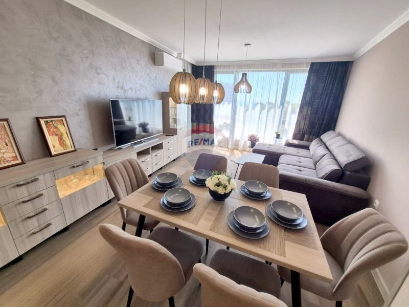 Дава се под наем Двустаен апартамент в Варна, Бриз - 74 кв.м за 1000 € - Снимка #1