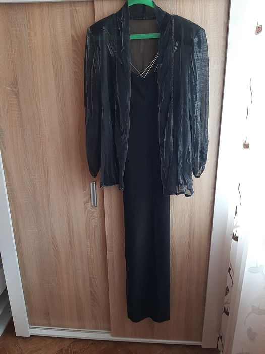 Официална черна рокля