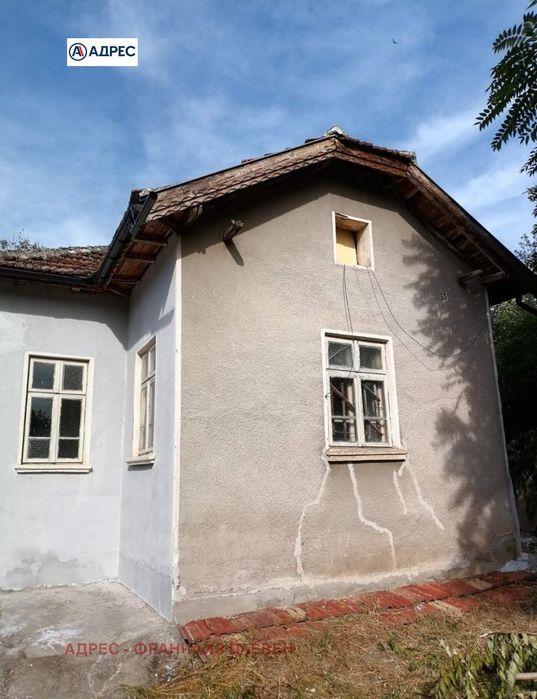 Къща в Плевен, област-с.Крушовене площ 60 цена 16000