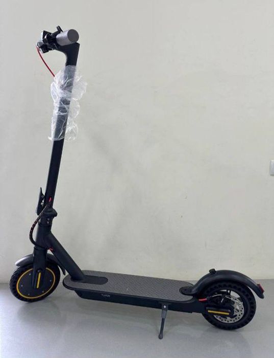 Доставка бесплатная Электрирсамакат  Silikmax Italian technology Mini