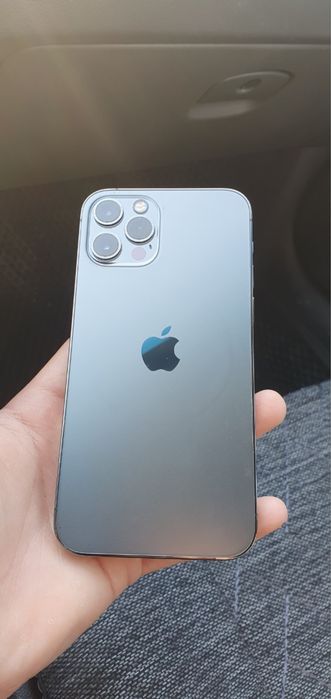 iPhone 12 pro 128 / 79 yomkost