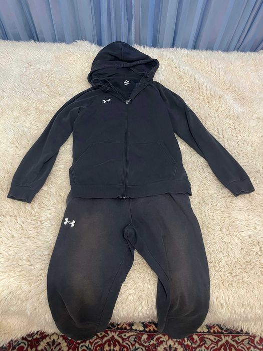 Оригинален спортен екип Under Armour размер S , черен