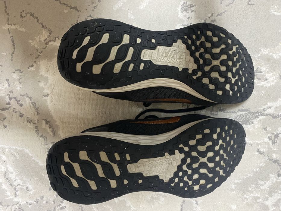 Беговые Кроссовки Nike Revolution 6