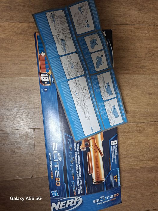 Nerf бластер-пистолет