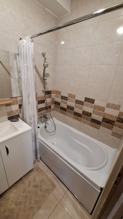 Inchiriez Apartament 2 camere