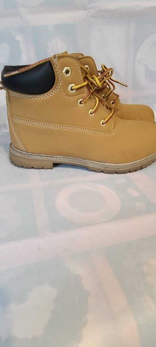 Детские ботинки модные