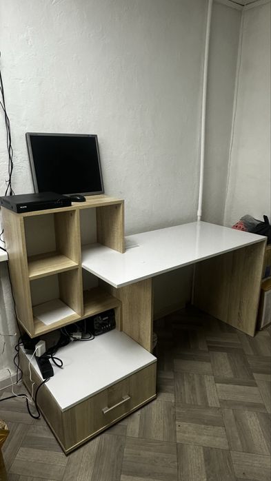 Продам компьютерный/офисный стол