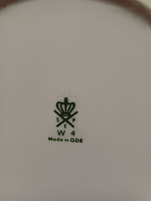 Продам столовый сервиз ГДР