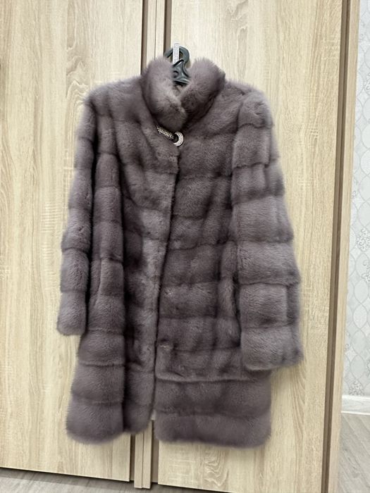Продам норковую шубу