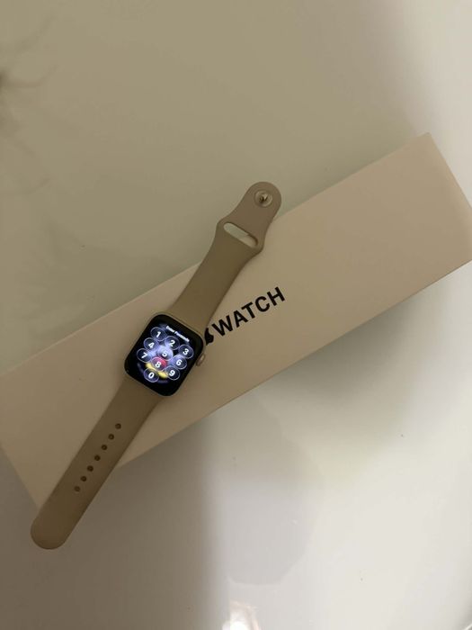 Часовник apple watch SE ( 2nd Gen) 40mm