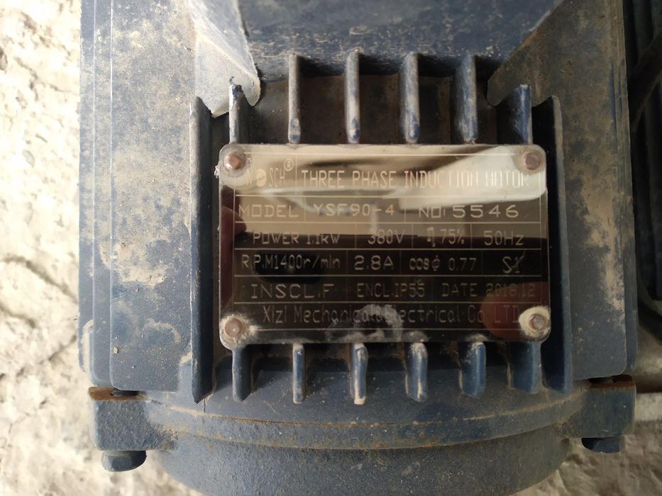 Mator yengidey turibdi