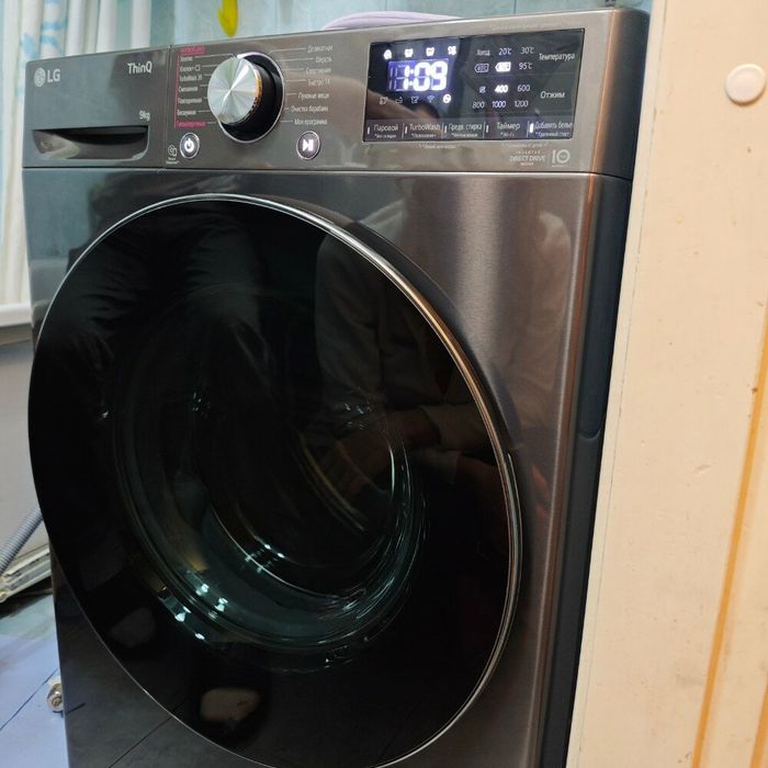 Стиральная машина LG (9кг) Inverter D. drive motor+ Steam Turbo Wash