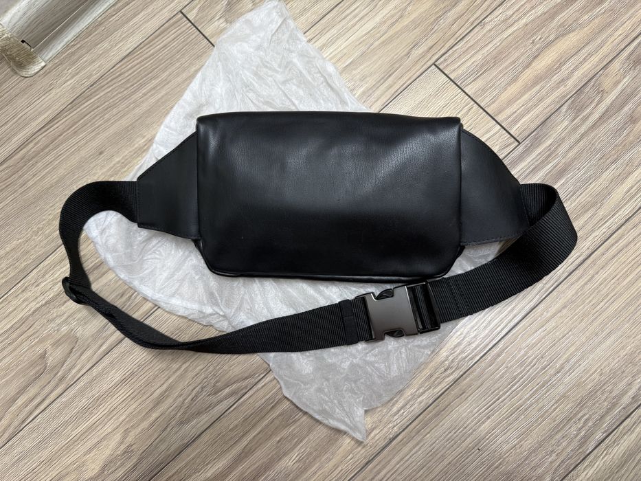 Чантичка за кръста Zara