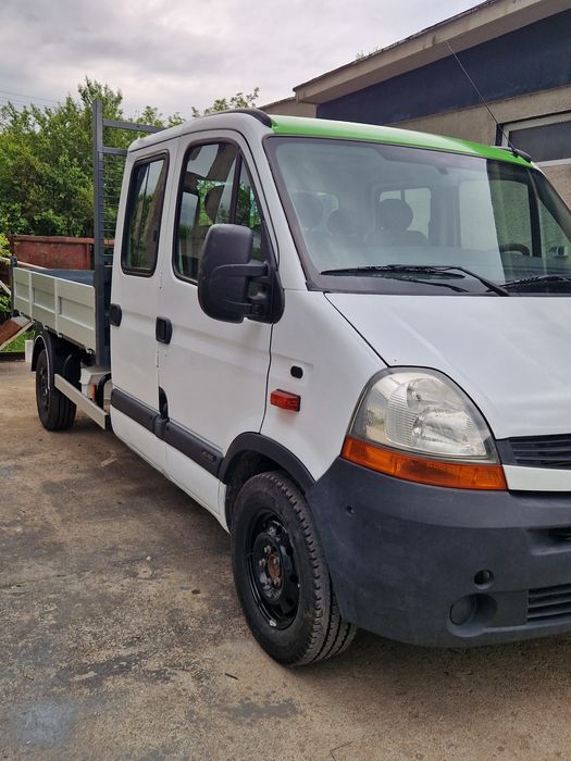 Autobasculanta Renault Master 7 Locuri