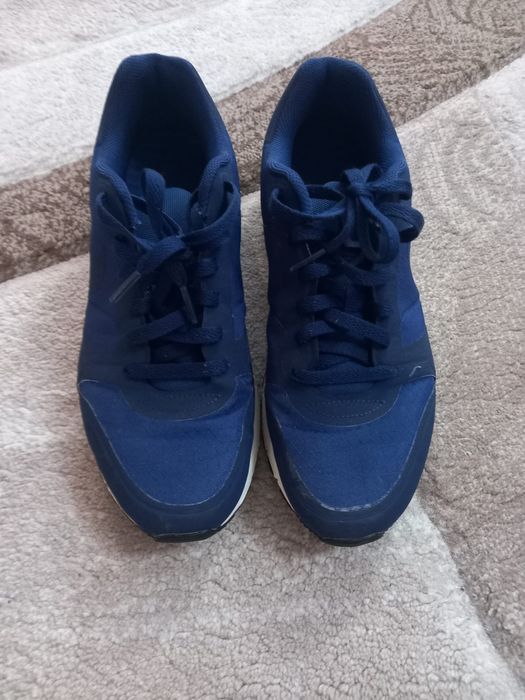 Adidasi NIKE nr.42,5