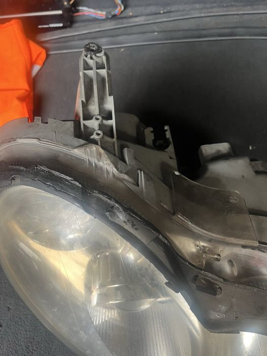 Обурудвани фейс фарове clk w209