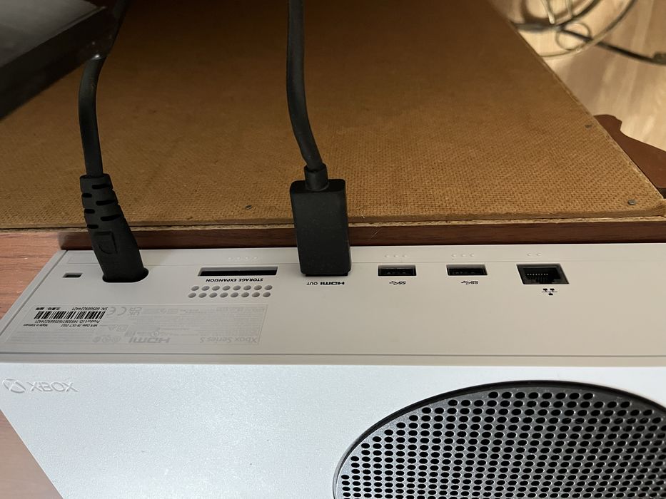 Срочно продам xbox series S