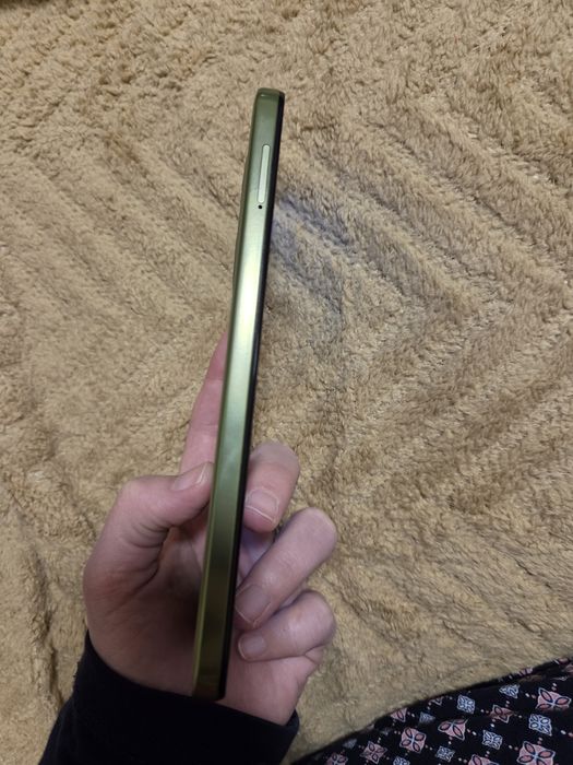 Motorola G15 power green