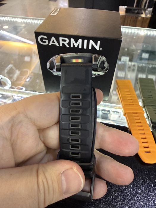 Garmin Fenix 8 47mm черный