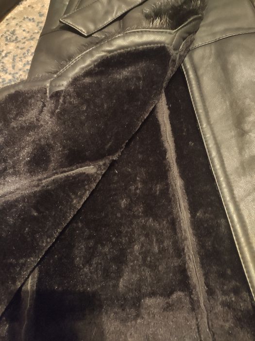 Пальто кожаное зимнее