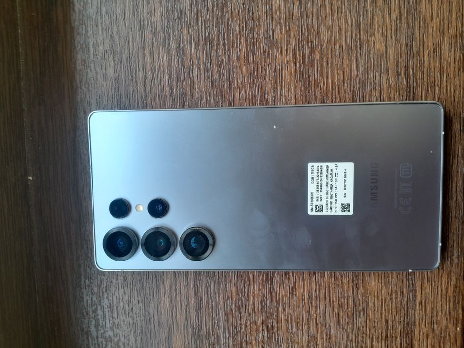 Срочно продаётся Samsung galaxy S25 Ultra