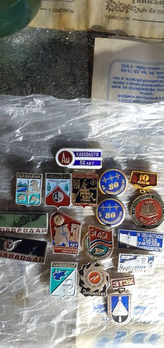 Продам значки в хорошем сосостоянии