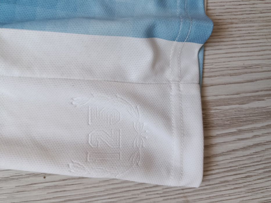 Tricou cu Argentina Pe spate cu Messi  ediție limitată  preț 100lei
