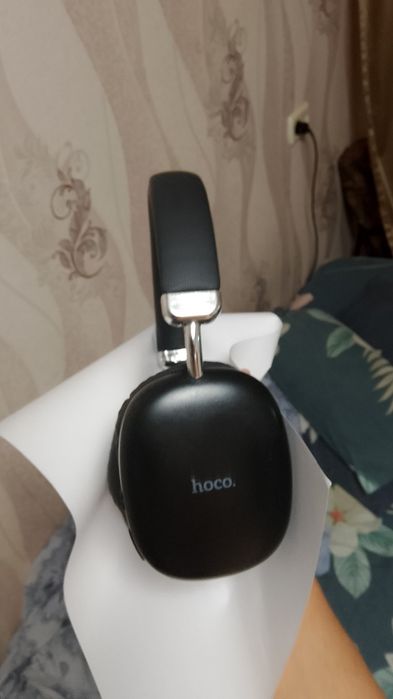Продам не дорого наушники hoco