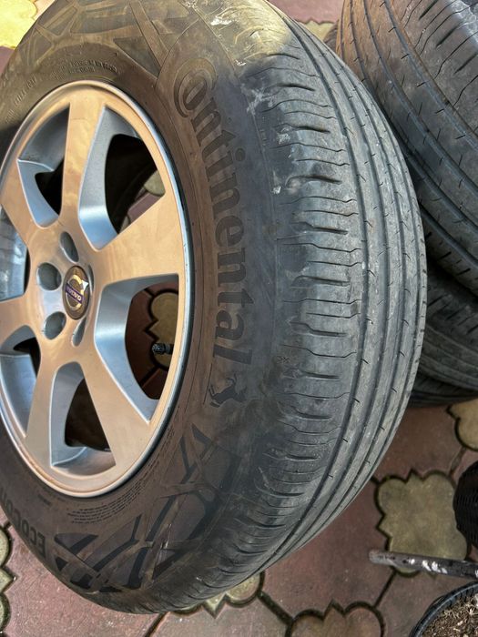 Jante Volvo cu cauciucuri  Continental  235/65R17