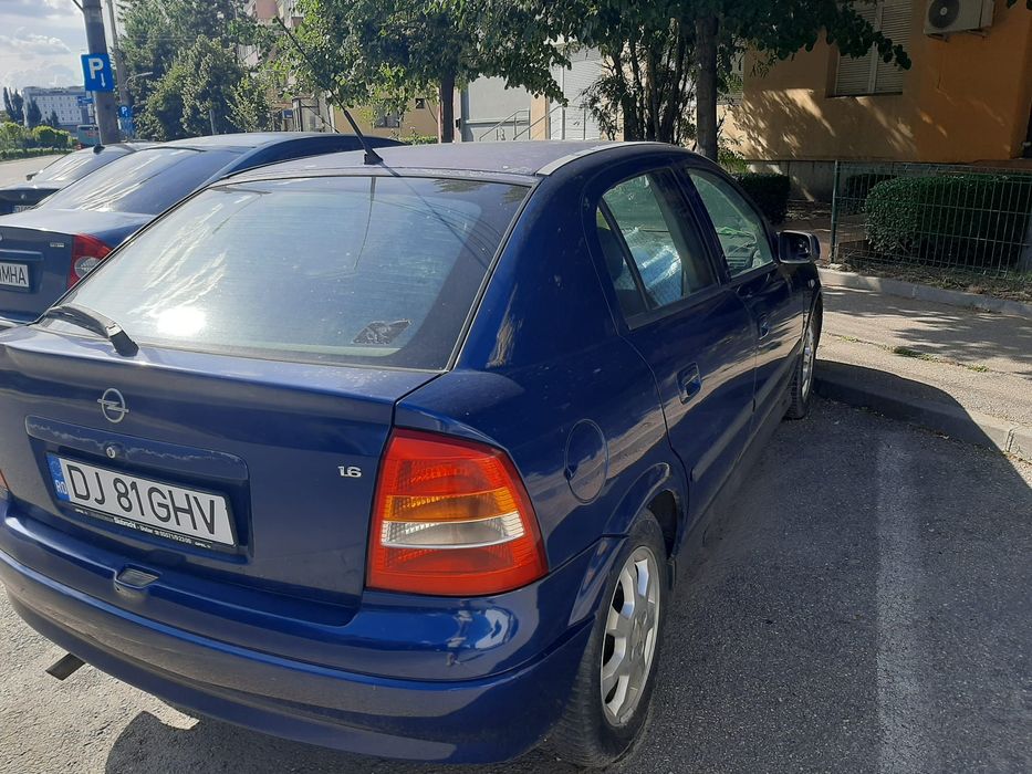 Vând Opel astra G