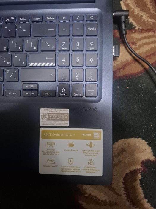 Asus vivobook x1504va ; windows 11pro;ram 16 ssd 512  core i5-1334u 13