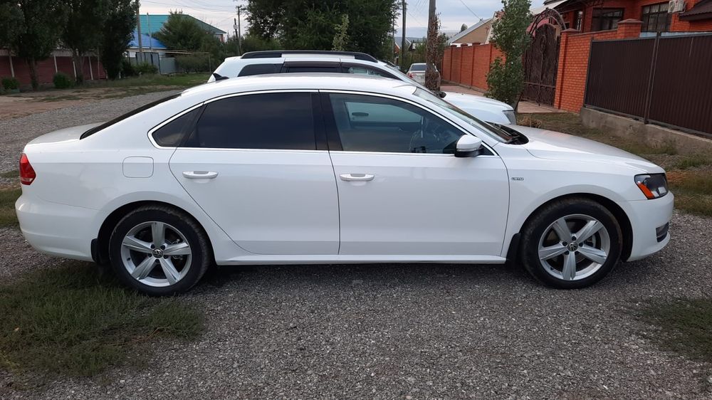 Фольксваген Пассат 2015г 5млн