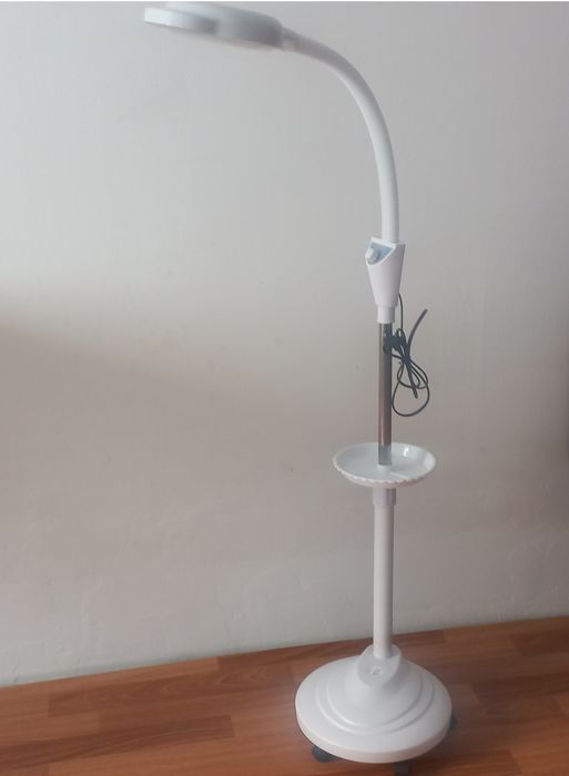 Продам Мойку и Лампу напольную