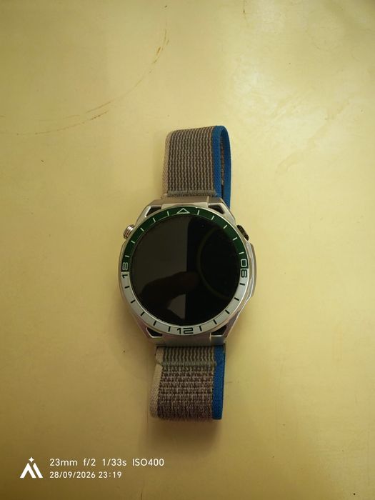 Продам смарт часы HUAWEI WATCH 6 PRO.